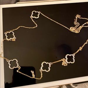 Two-tone crystal clover station necklace 36” length beautiful crystals both side